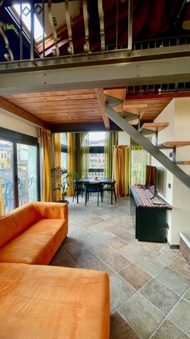 Ferienwohnung Altana - Loft Sulla Citta Parma Exterior foto